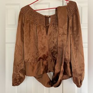 Bcbgmaxazria Open back gold copper top size s Plunging neck line 100% silk